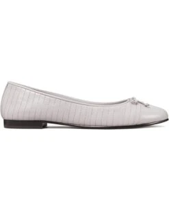 Tory Burch Cap-Toe Quilted Ballet | Flats -Modern Trendy Shoes 51dsuSqLRdL. AC SR736920