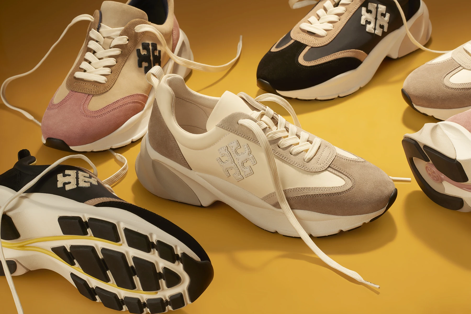 Modern Trendy Shoes 2 Modern Trendy Shoes -Modern Trendy Shoes TB F21 EDITORIAL STILL LIFE TORY TRAINER SEPT SHOT 25 0080 v4